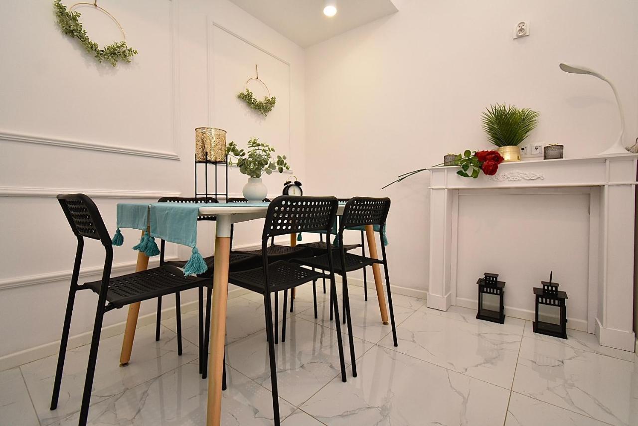 Rental Apartments Aleja Niepodleglosci Varşova Dış mekan fotoğraf
